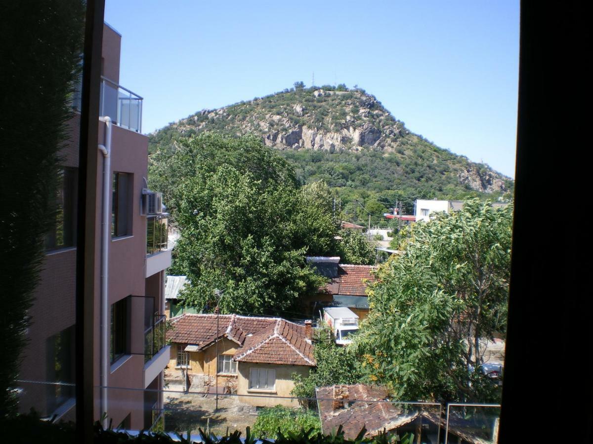 Park View Apartment Plovdiv With Parking Exteriör bild